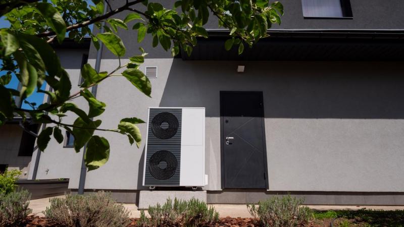 Pourquoi une pompe &agrave; chaleur &agrave; La Rochelle r&eacute;duit vos factures ?